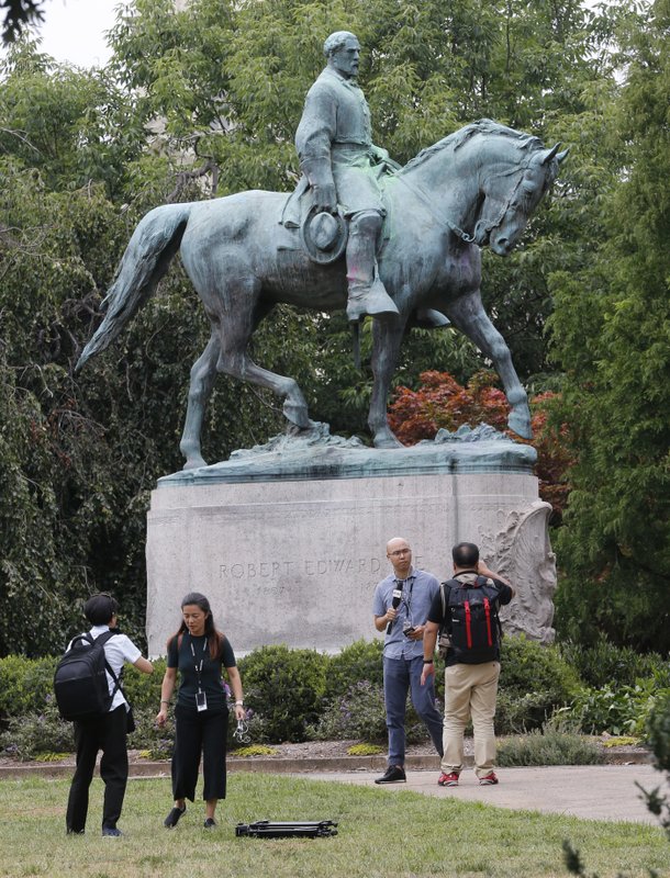 AP Explains: How Robert E. Lee's image transformed over time