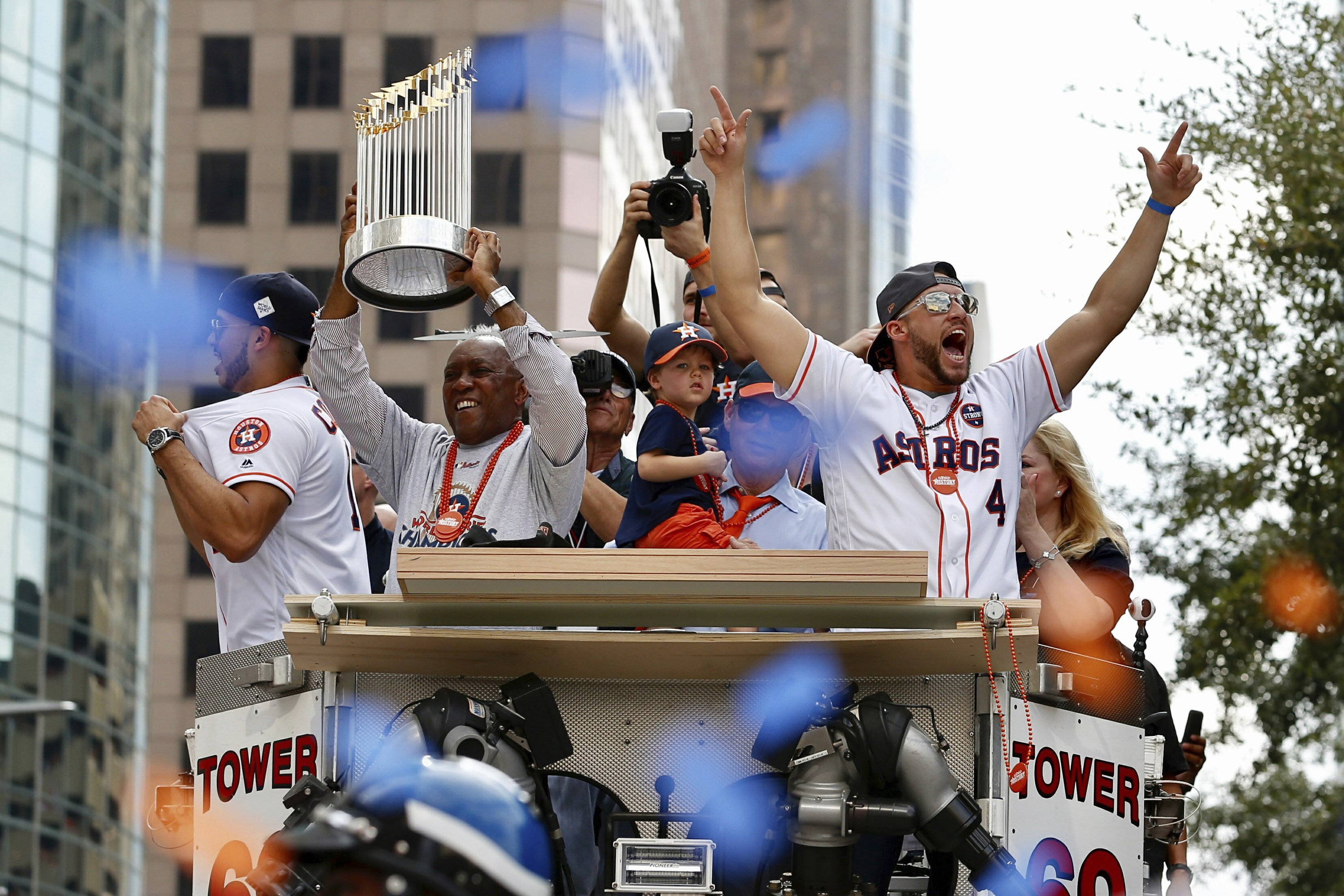 The Latest World Series Mvp Springer Thanks Astros Fans