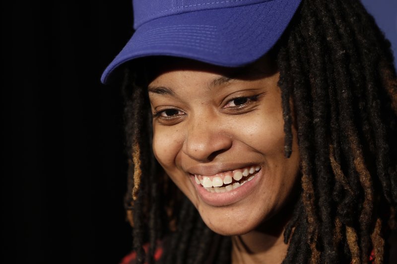 Warriors Draft First Woman Player Into Nba 2k Esports League