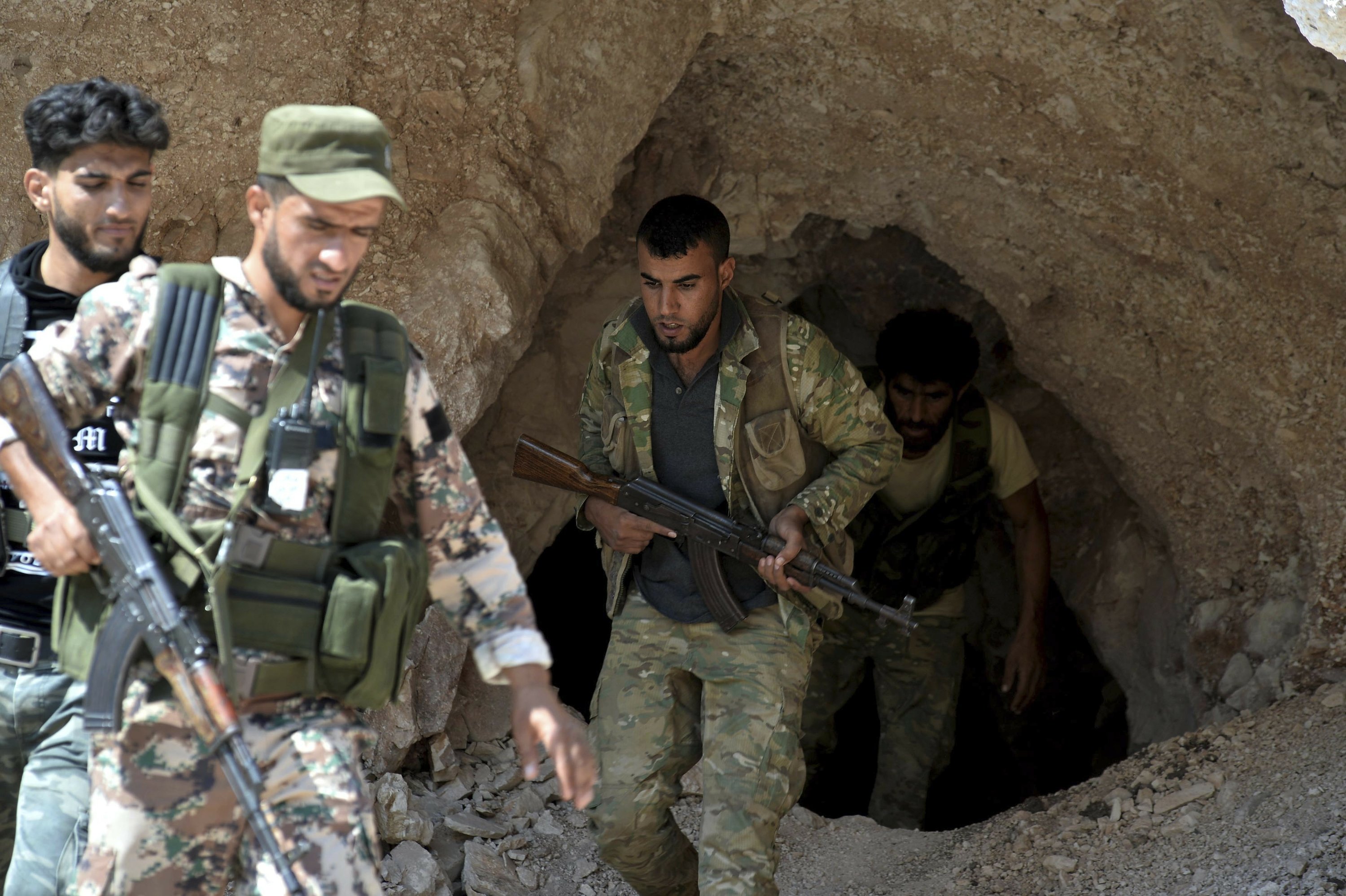 Пекло сирии 3. Сирийские боевики в Карабахе. Война в Карабахе сирийские боевики. Боевики ИГИЛ В Карабахе.