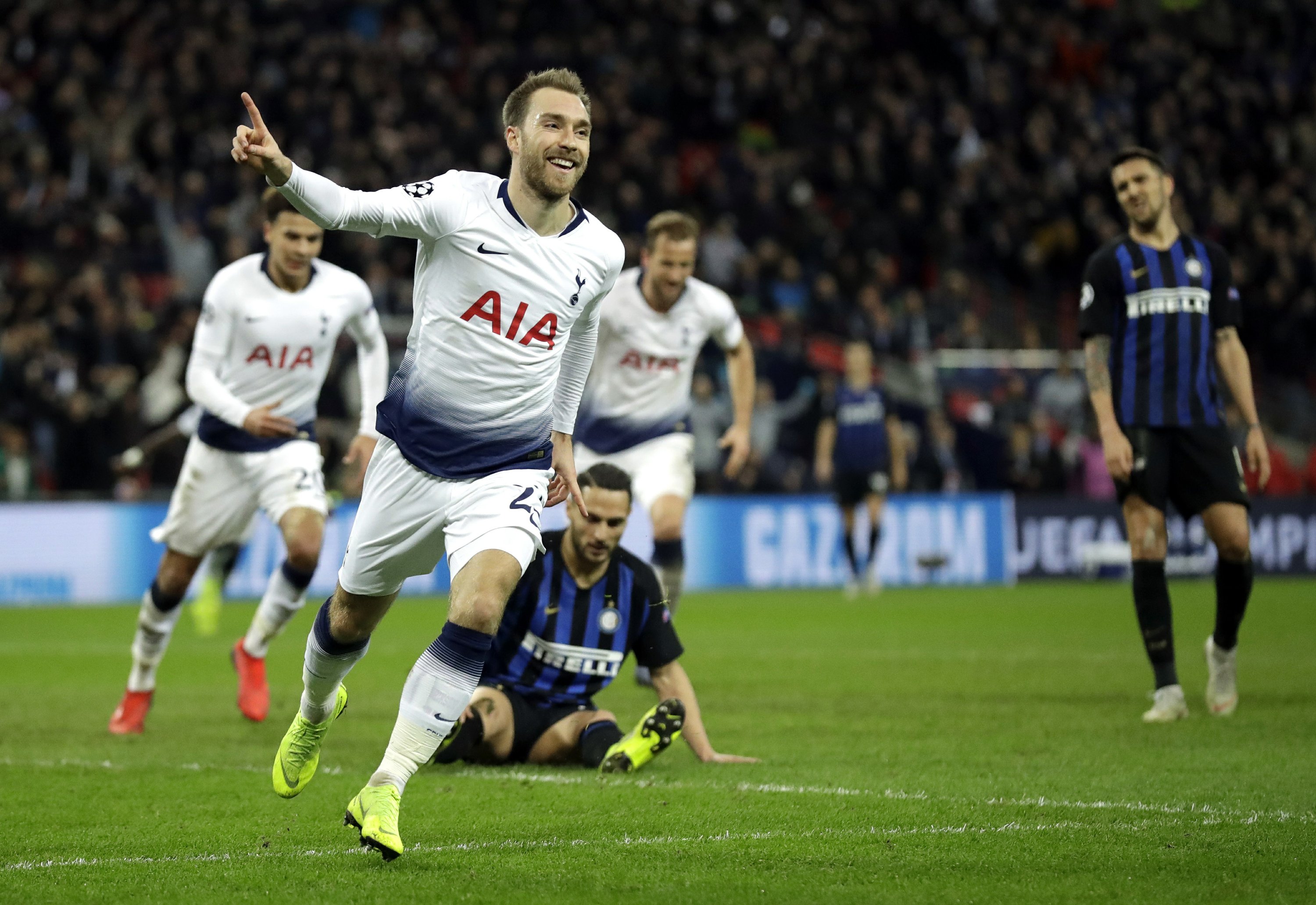 Eriksen Keeps Tottenham S Cl Bid Alive Sealing Win Vs Inter
