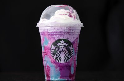Starbucks Barista Has Meltdown Over Unicorn Frappuccino Media Starbucks Barista Has Meltdown Over Unicorn Frappuccino Media