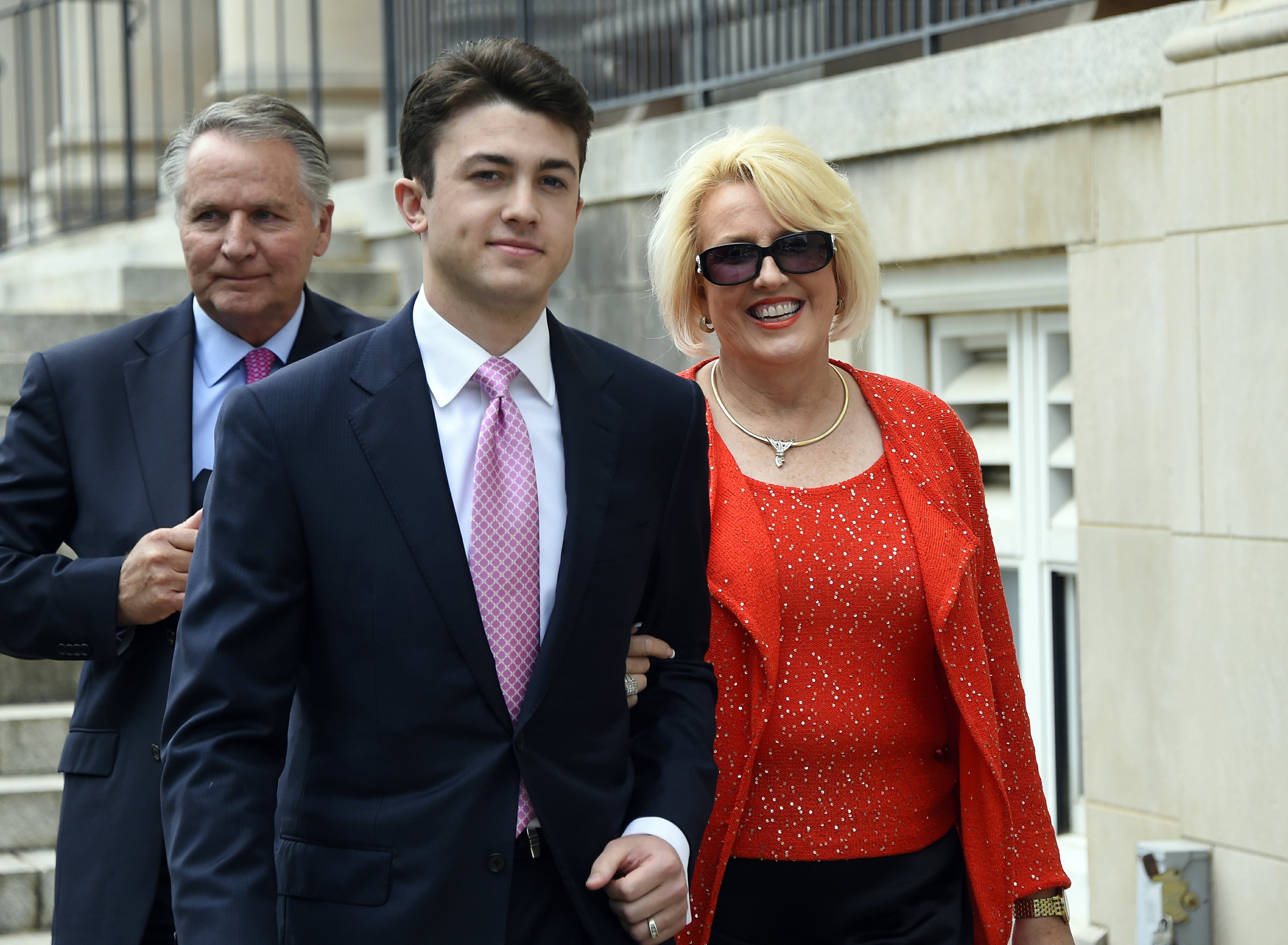 Juror's documents lead to mistrial in gay beating trial