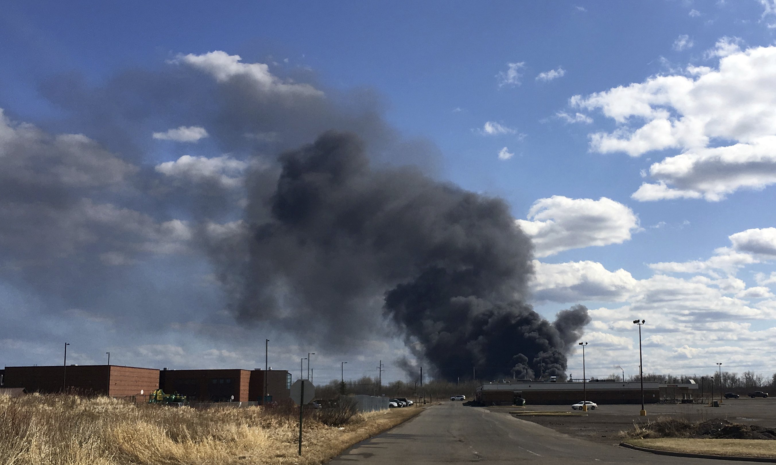 Smoky fire that forced evacuations out at Wisconsin refinery AP News