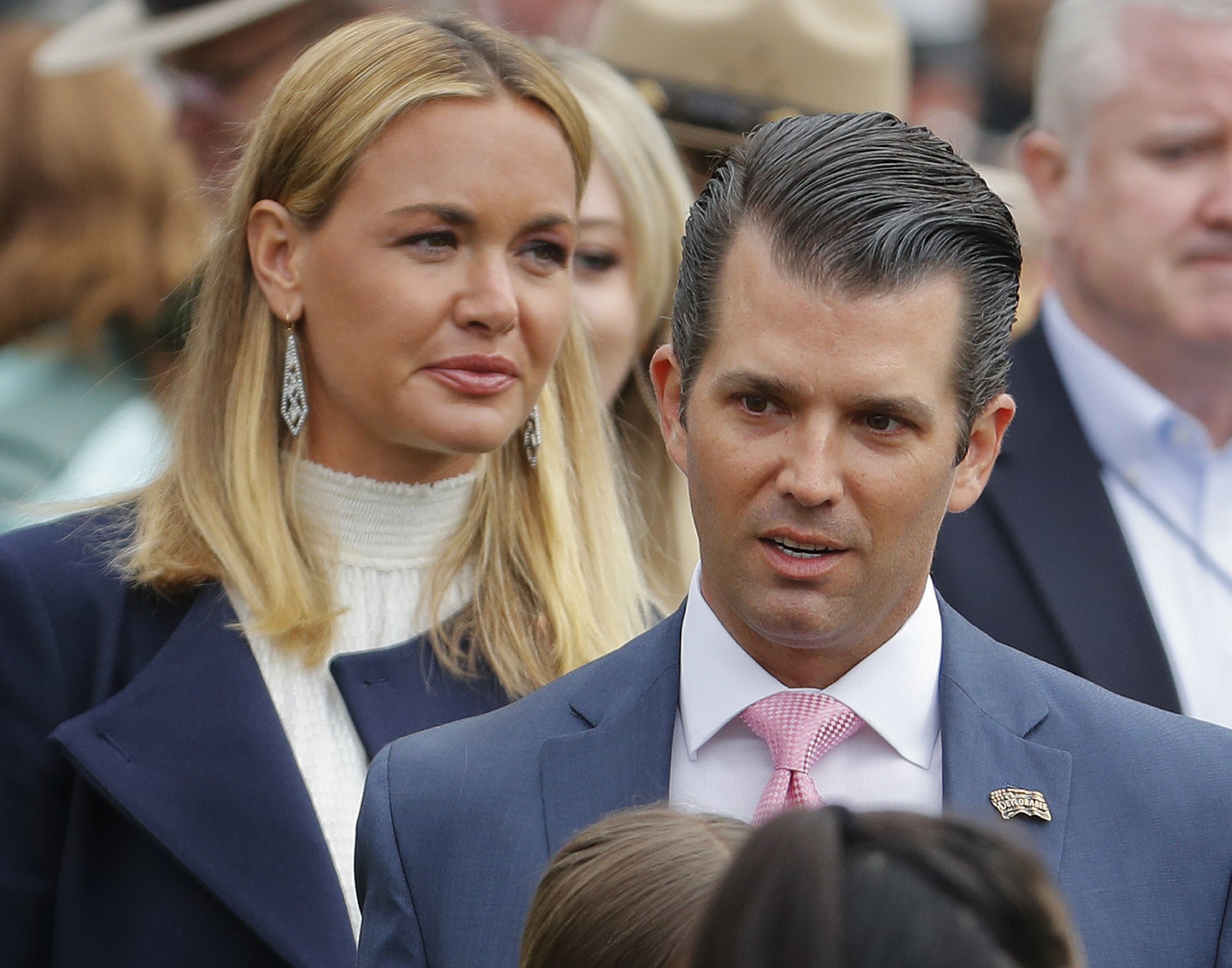 Donald Trump Jr Wife Resolve Child Custody Amid Divorce