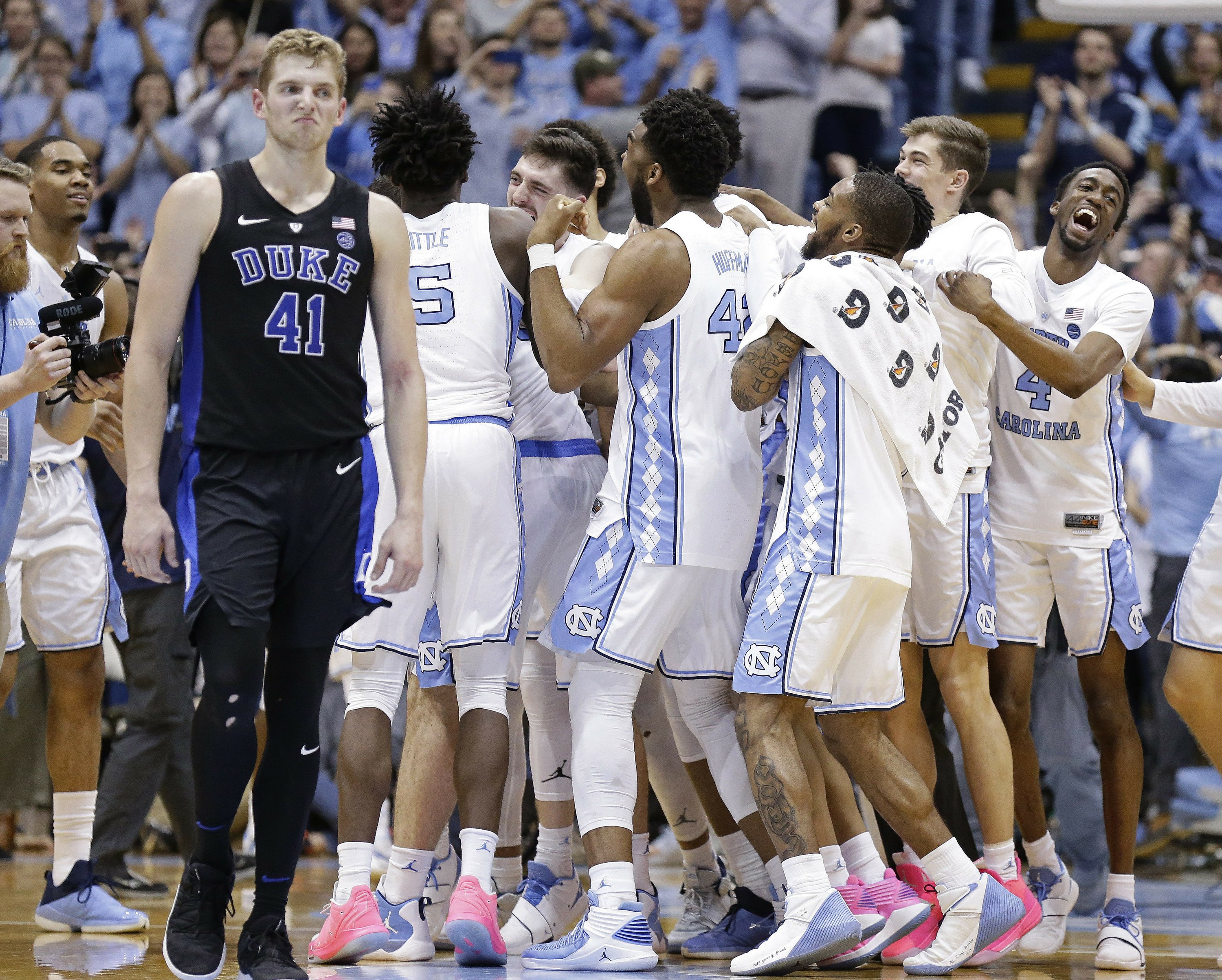 No. 3 UNC tops No. 4 Duke 7970 to earn share of ACC title AP News