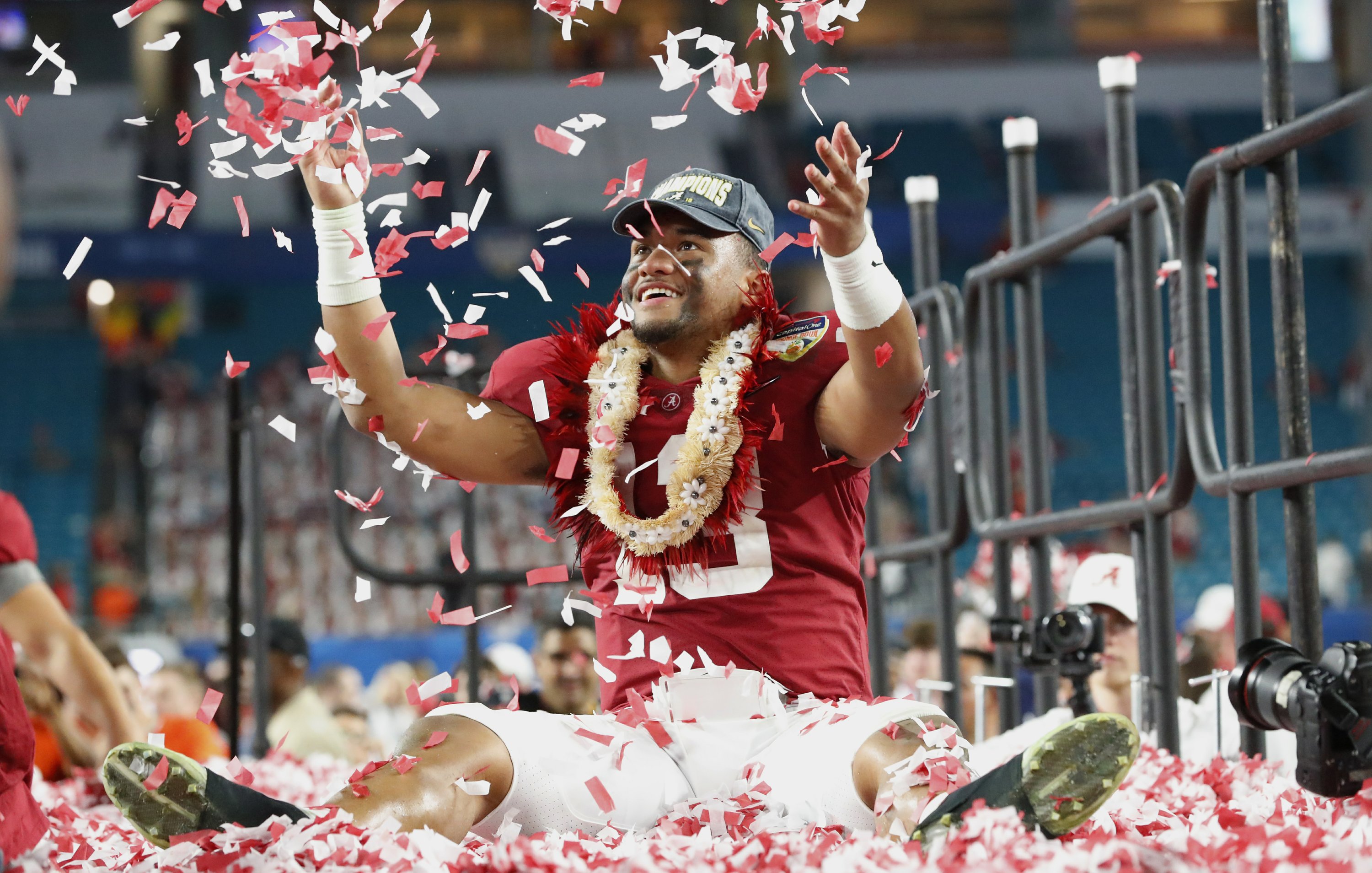 No 1 Alabama Beats No 4 Oklahoma 45 34 To Reach Title Game