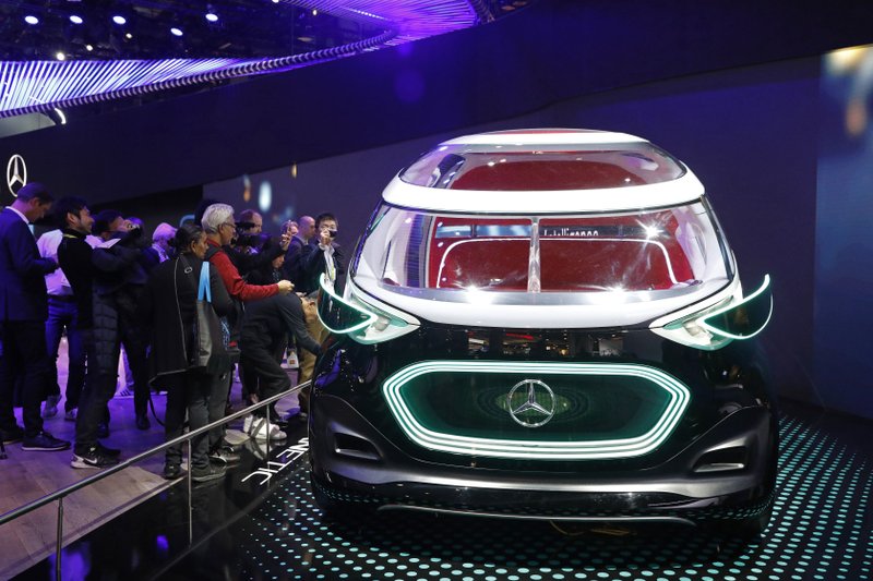 Edmunds Highlights Top Car Tech Trends From Ces