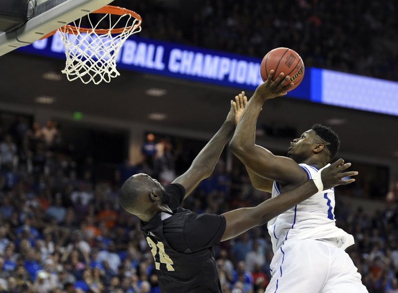 Williamson, Duke survive UCF's late 