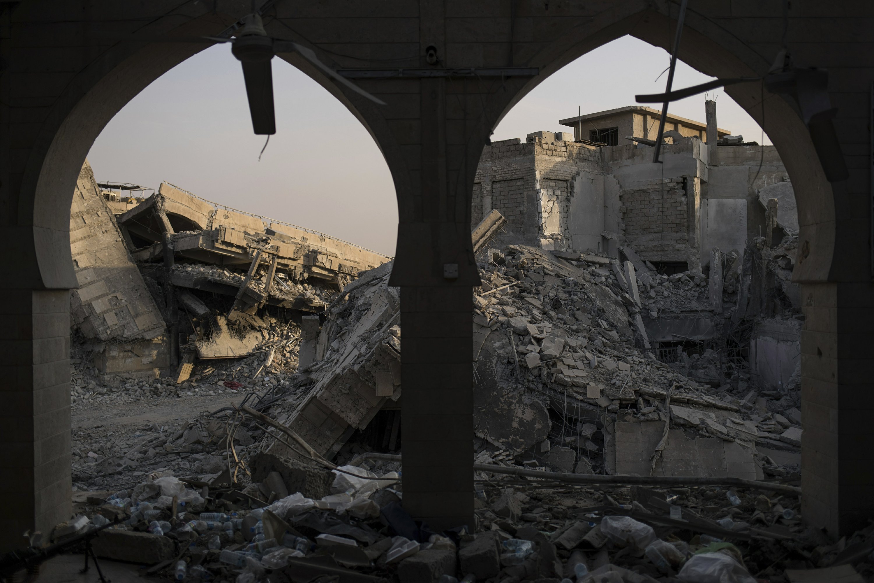 Liberation from militants leaves devastation in Mosul | AP News