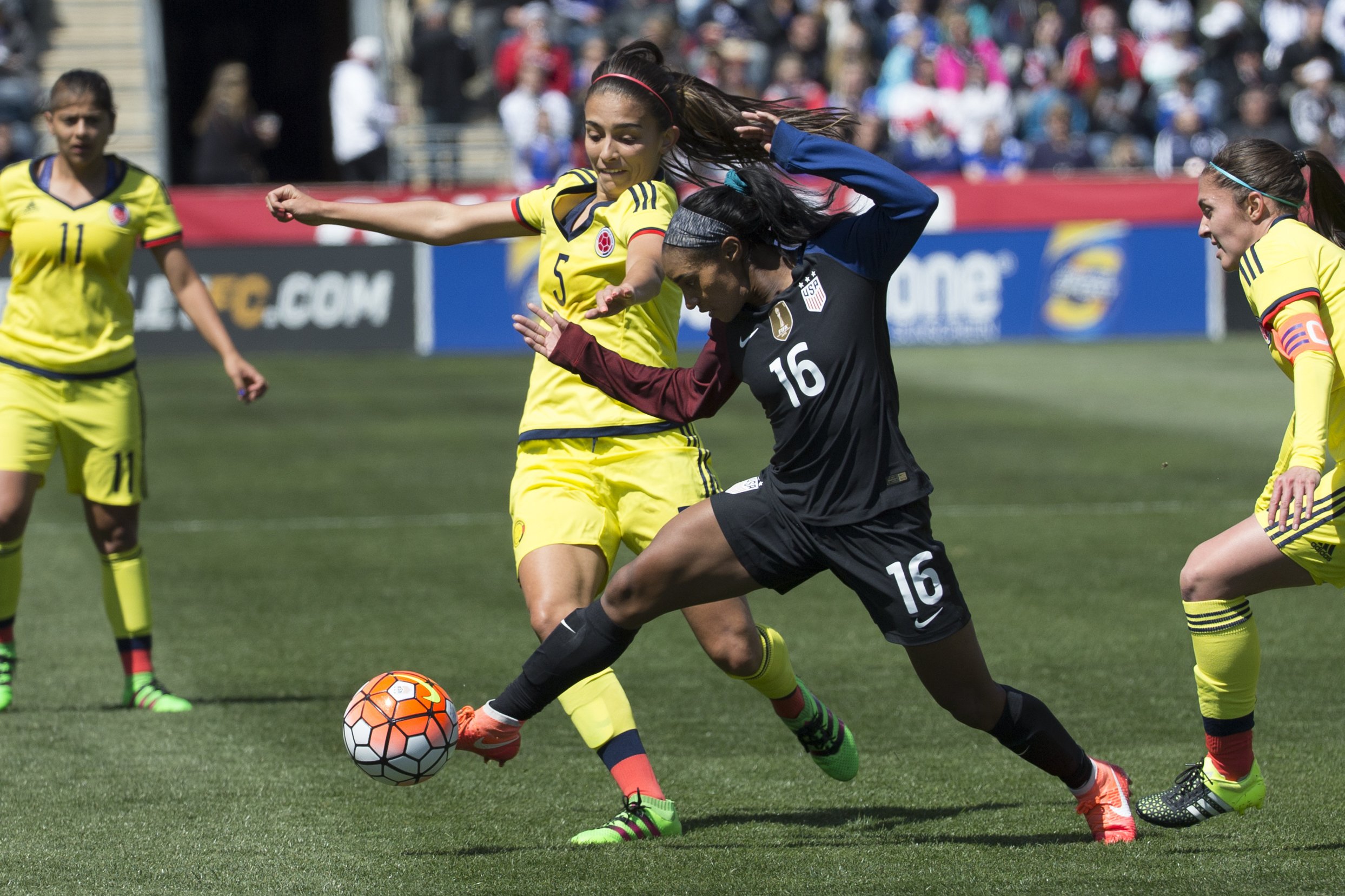 Female soccer players in Colombia denounce discrimination