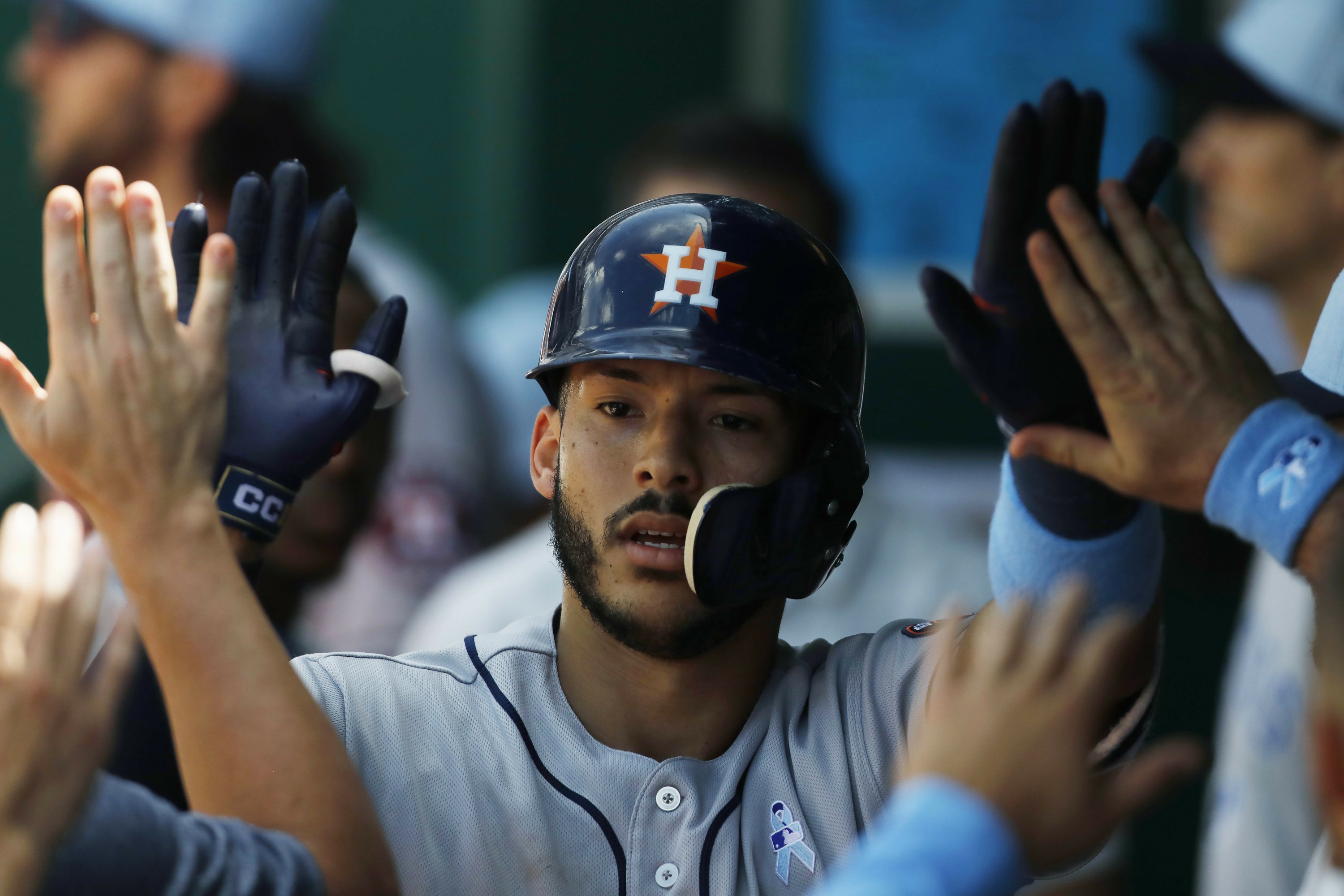 Astros win 11th straight and finish 100 trip, beat KC 74 AP News