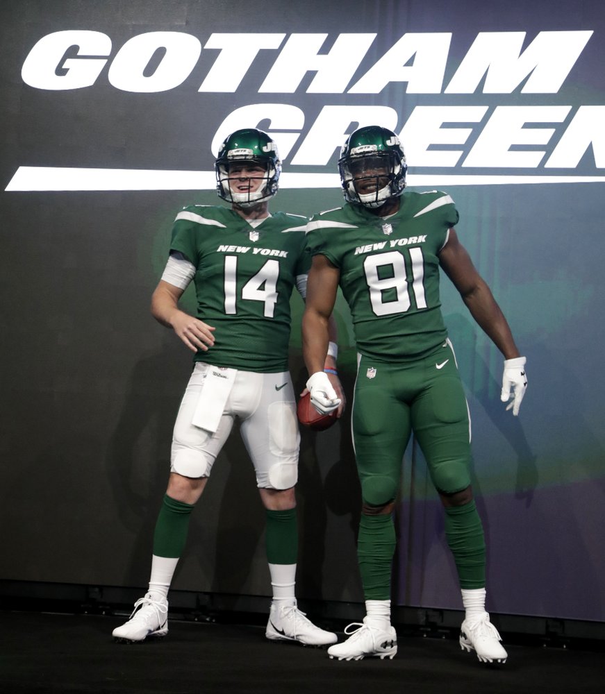 jets black uniforms