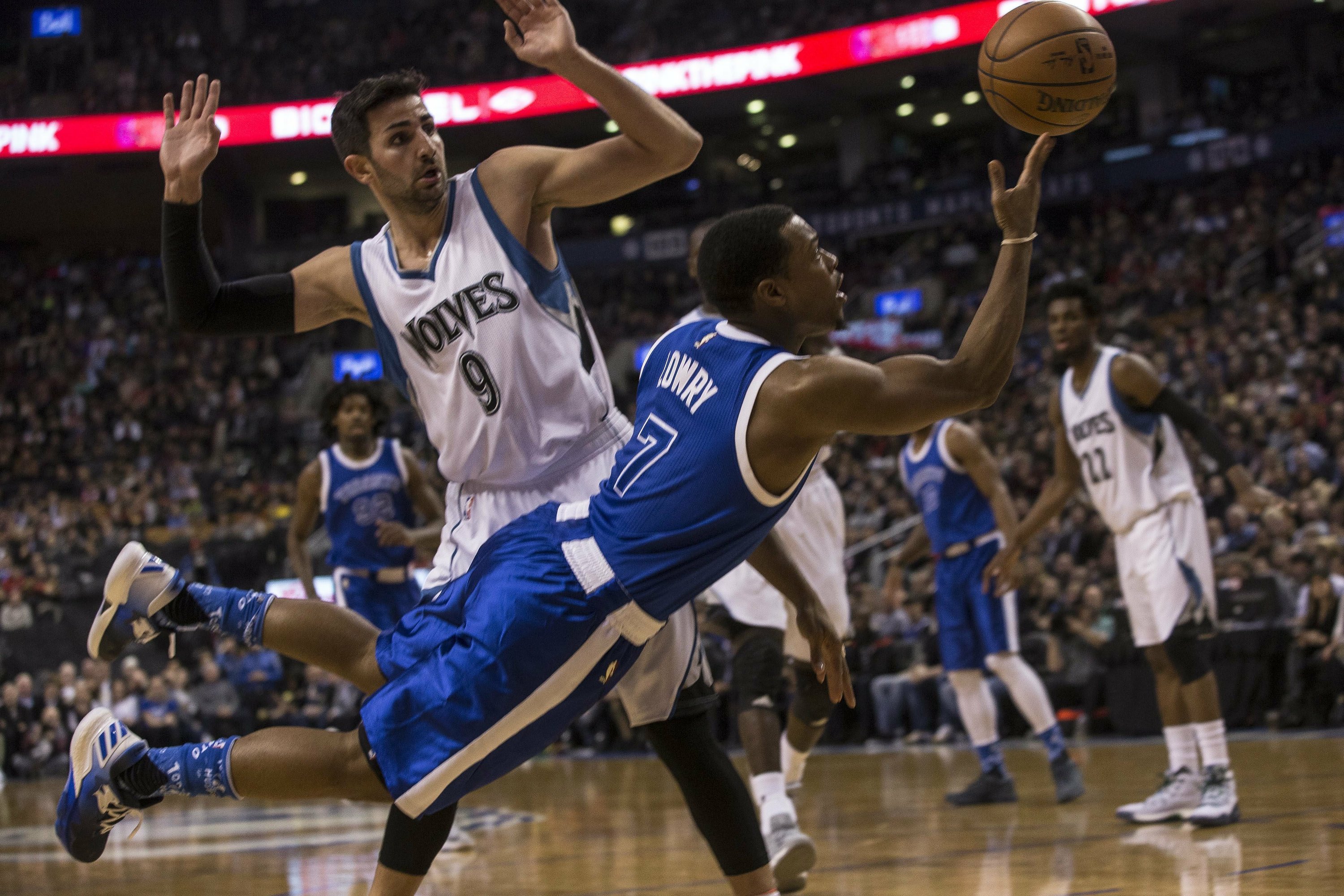 lowry huskies jersey