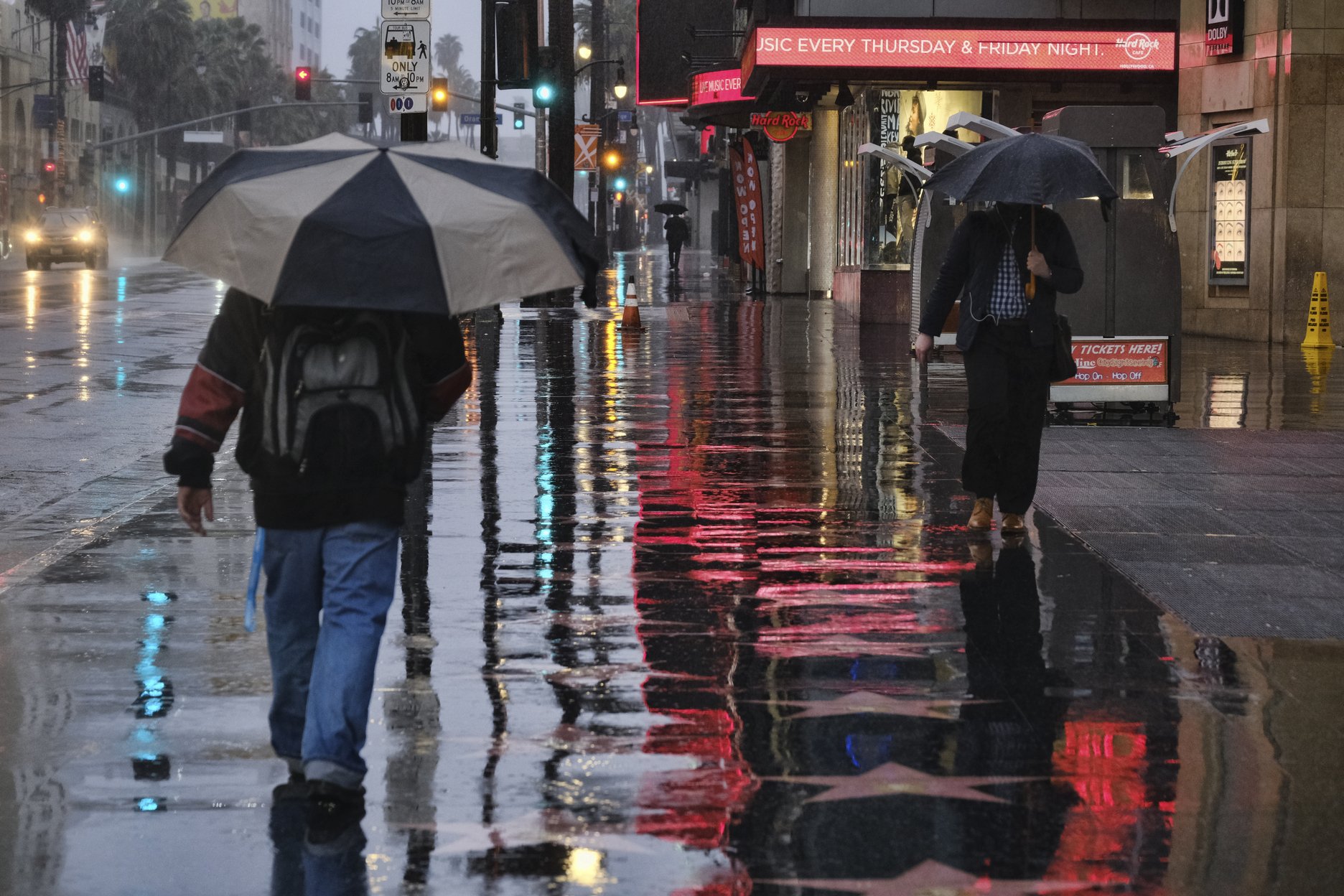 California storms kill at least 5 as flooding fears rise