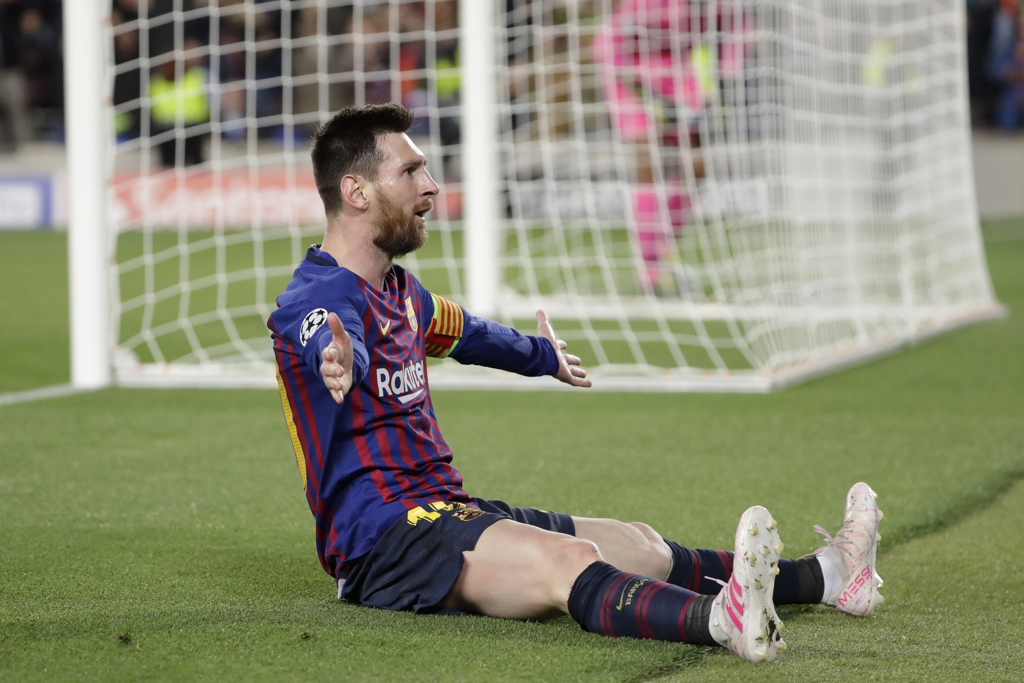 Messi anestesia a Liverpool y llega 600 con Barcelona | AP News