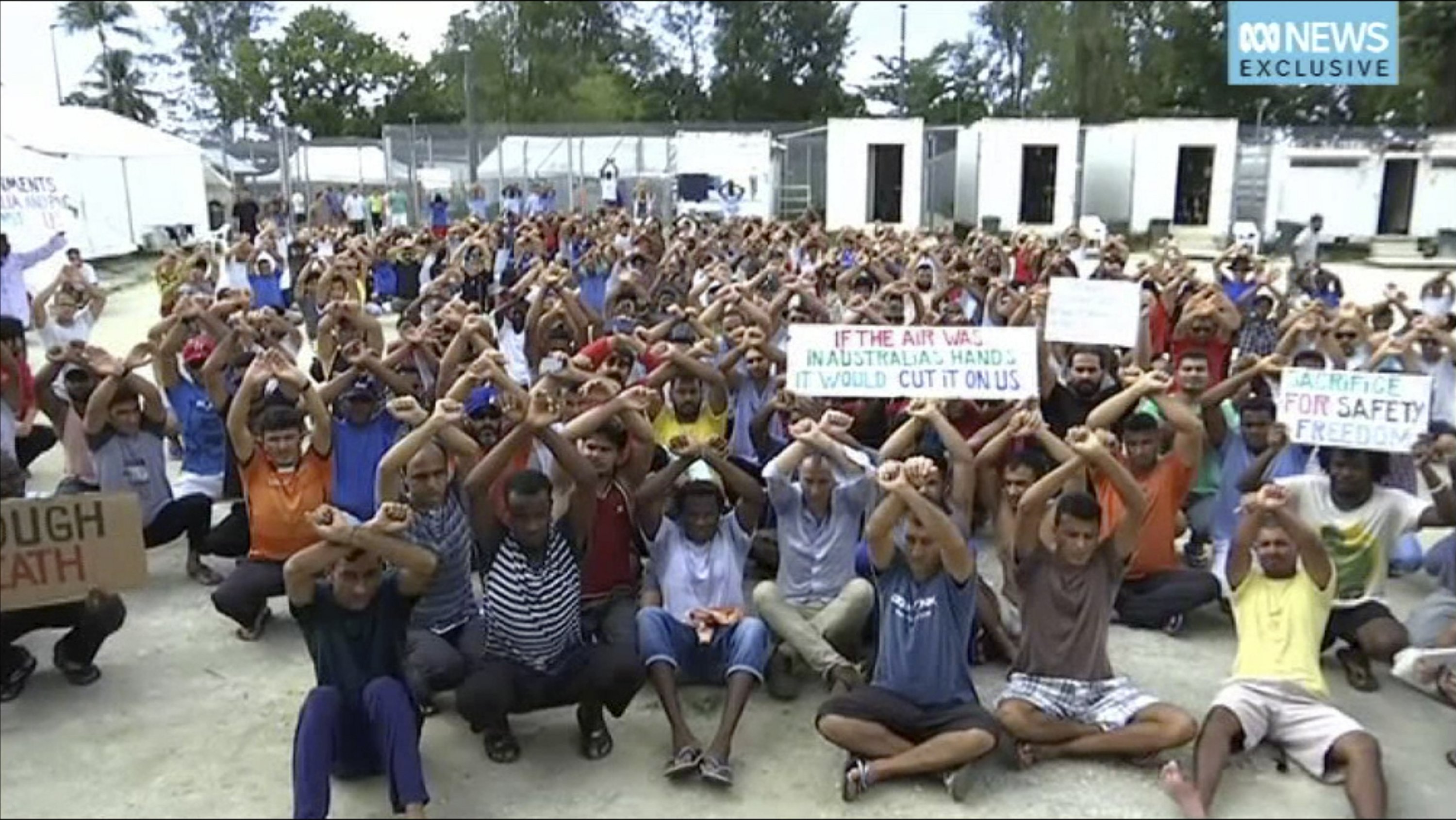 immigration camp Papua New Guinea loses power | AP News