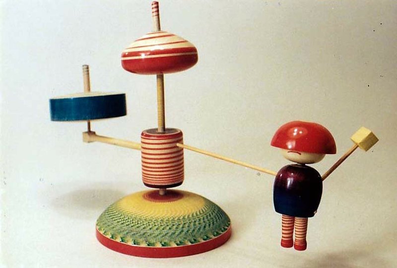 japanese wooden spinning tops