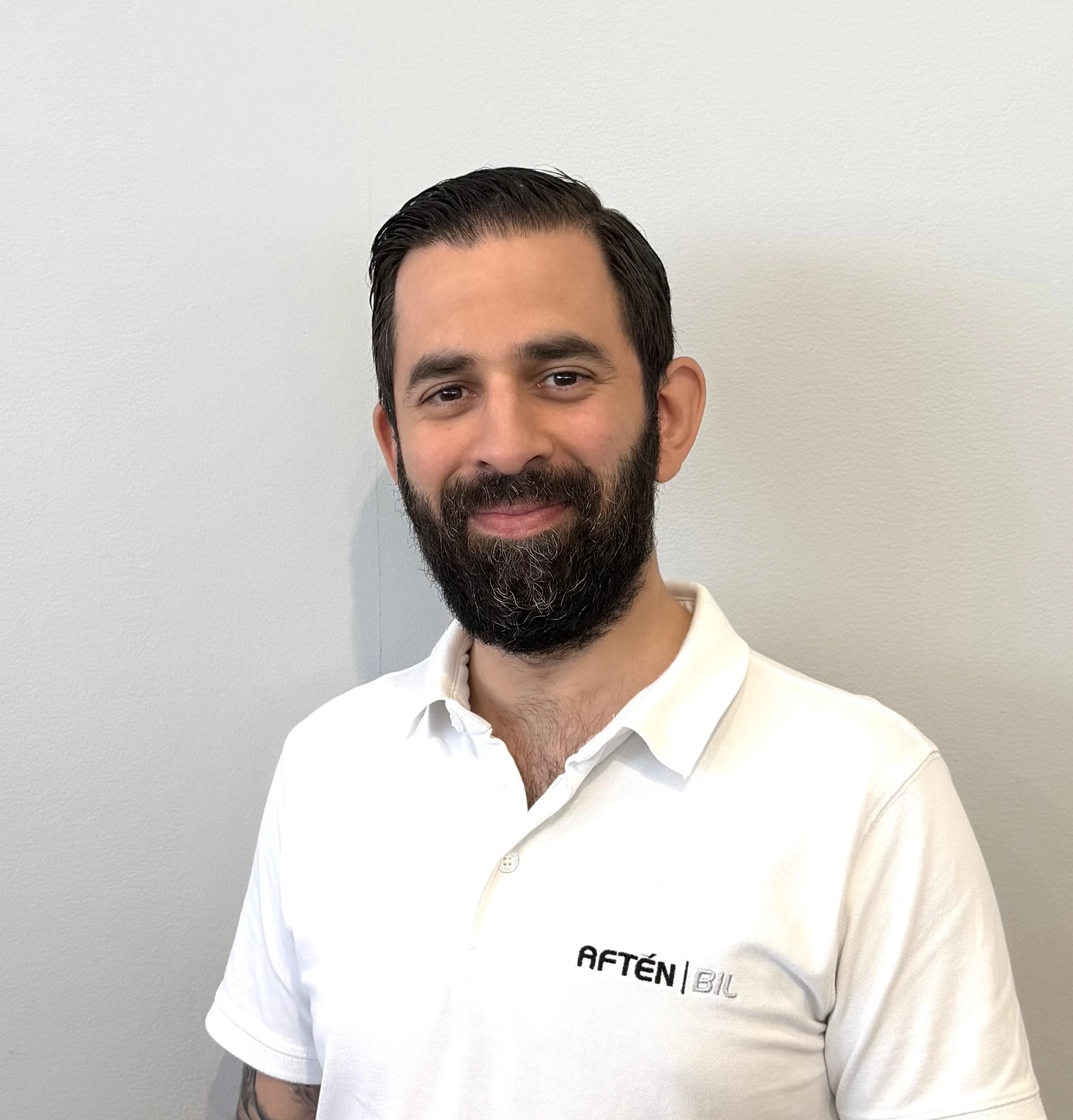 Sezer Erdal