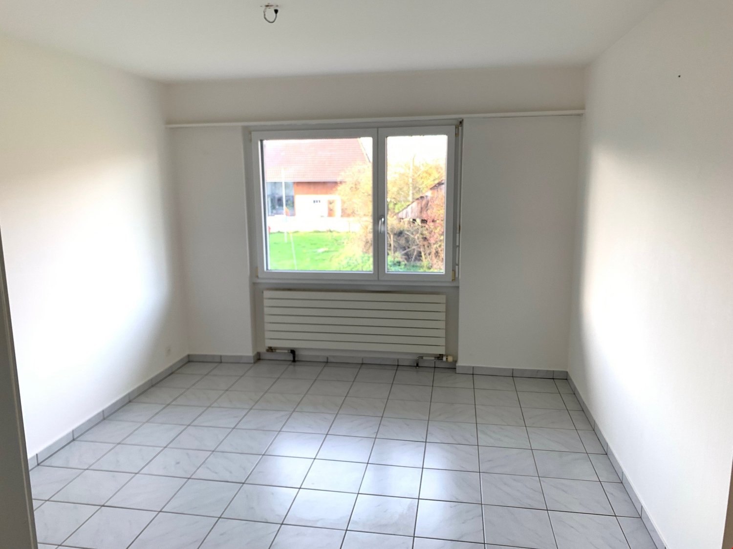 Bright 4-room apartment with balcony in Schwadernau - Mynd 5