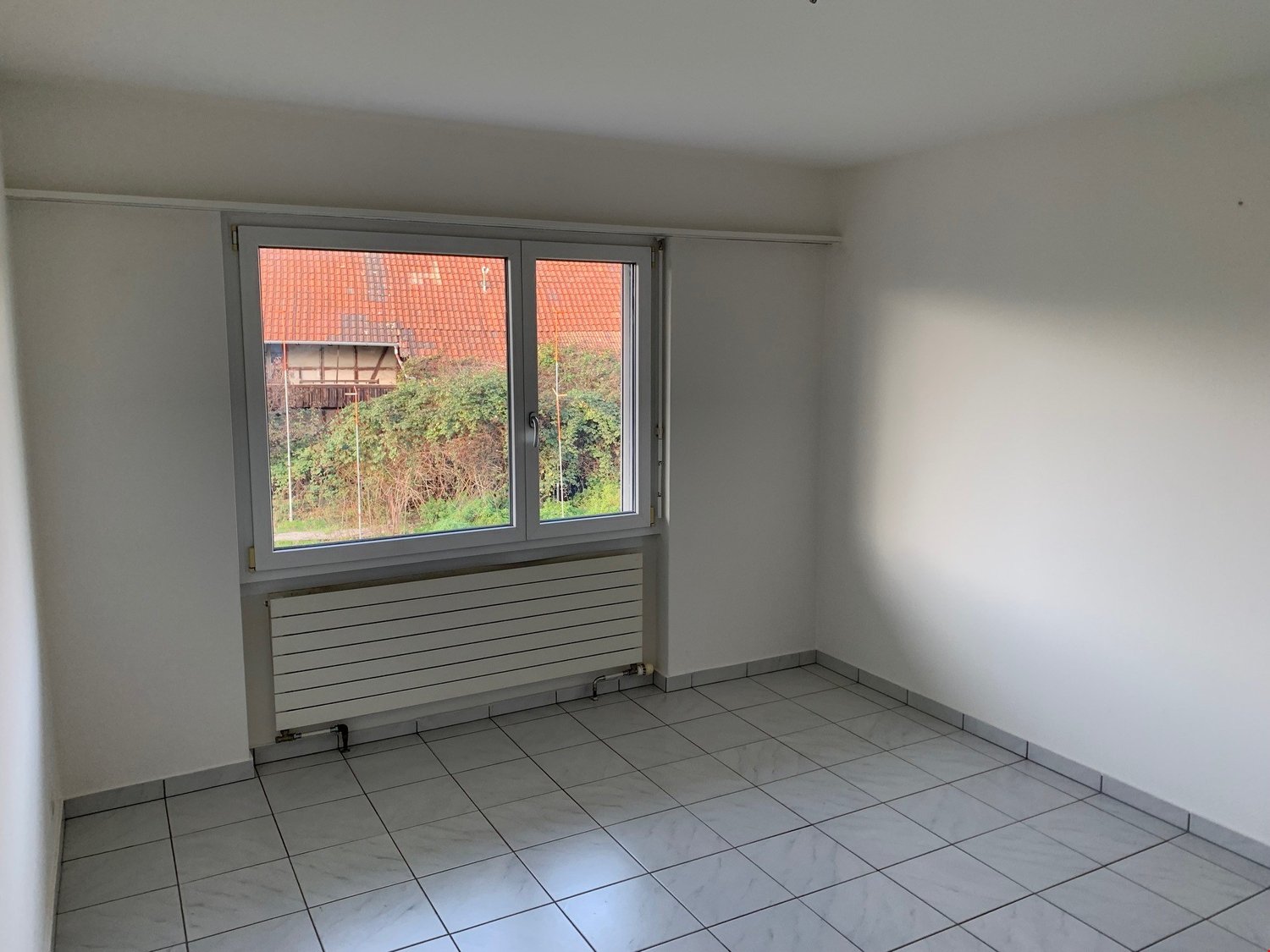Bright 4-room apartment with balcony in Schwadernau - Mynd 6