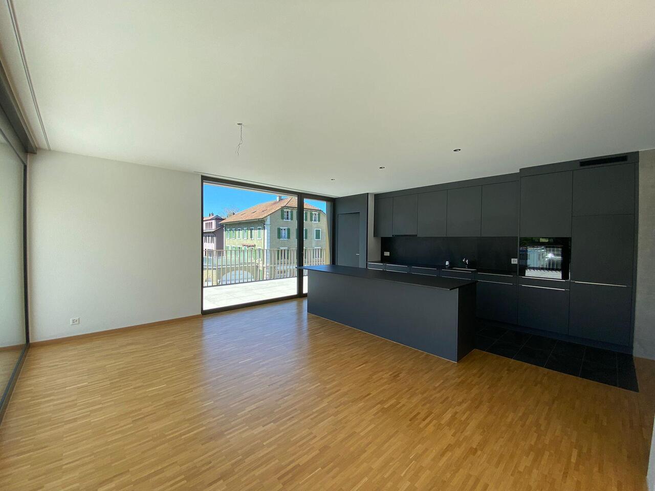 Superb penthouse with 5.5 rooms - View 3