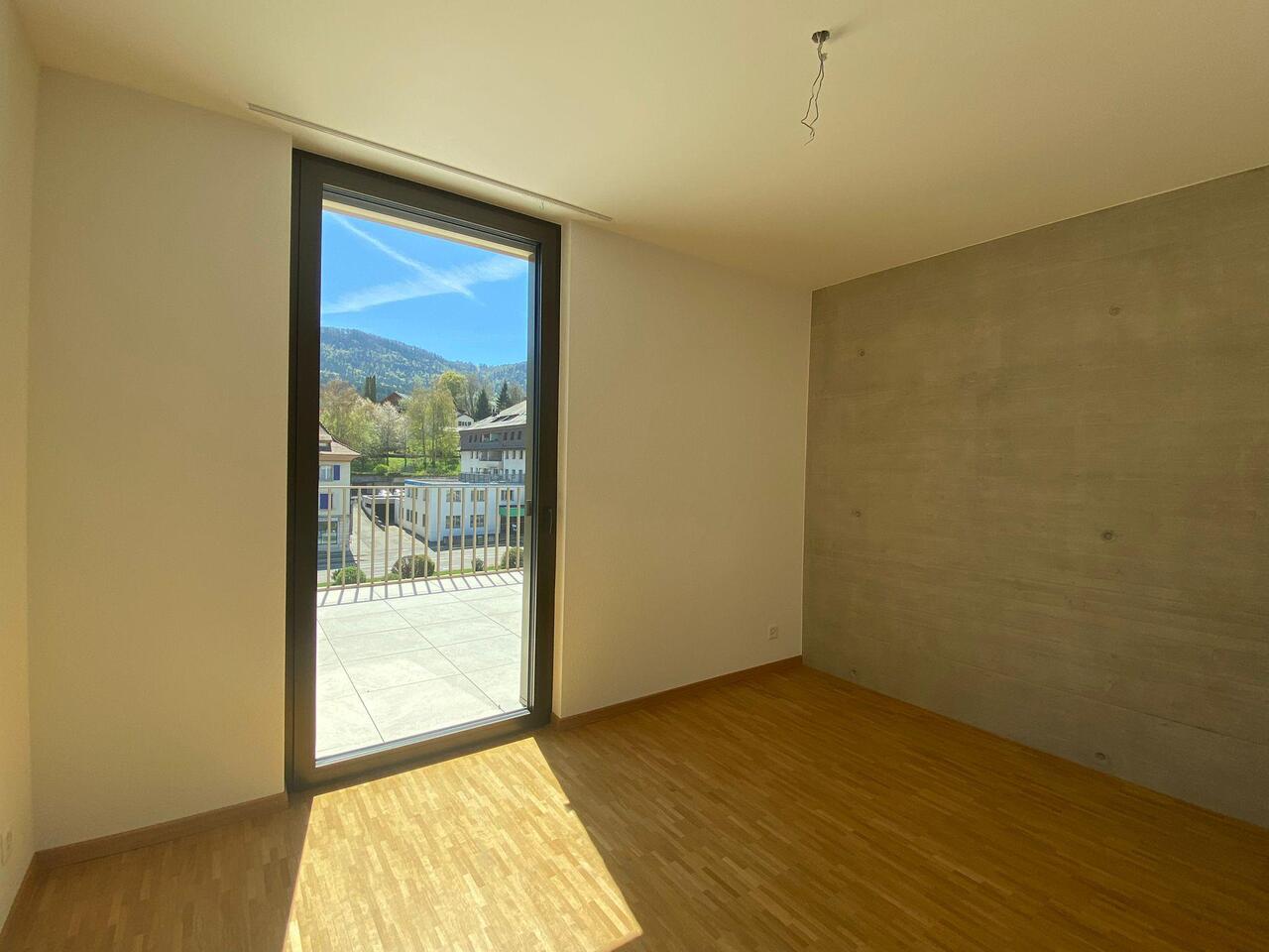 Superb penthouse with 5.5 rooms - View 6