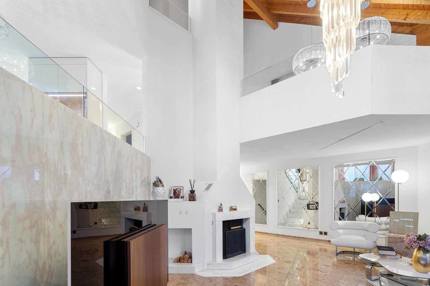 Spacious Single-Family Home with Garden, Gallery, and Wellness Area - Vista 4