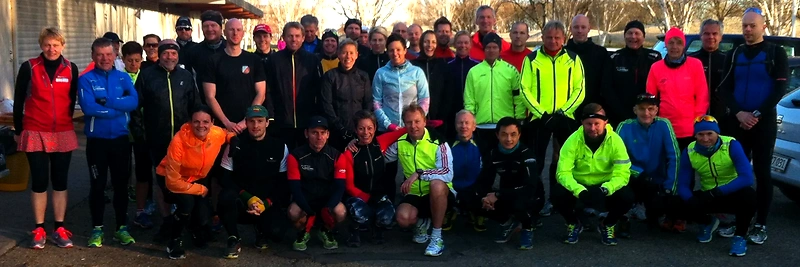 Gruppefoto af 100 KM Challenge deltagere.