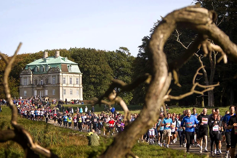 Løbere i Kastellet. Smukt forårsløb i historiske omgivelser.