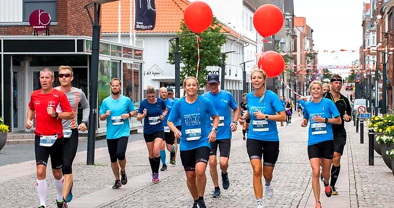Løbere i Esbjerg City Half maraton. God stemning!