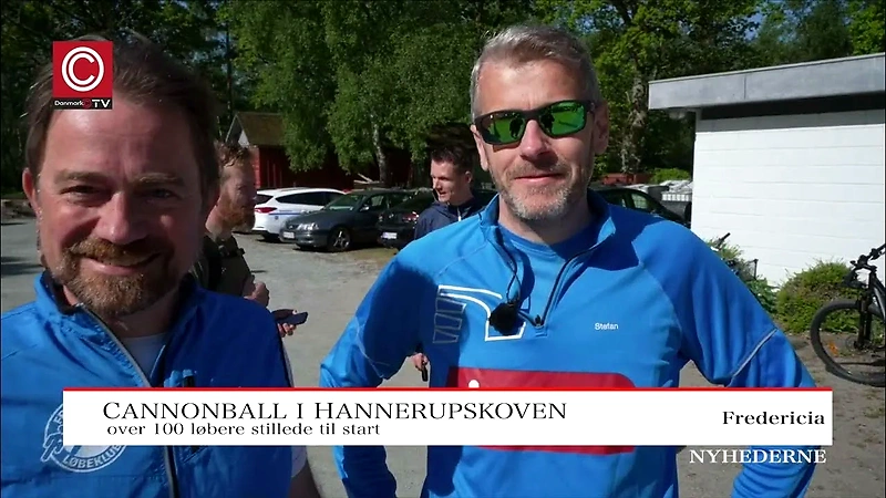 Fredericia/Randbøl Cannonball run. Over 100 runners ready at the start.