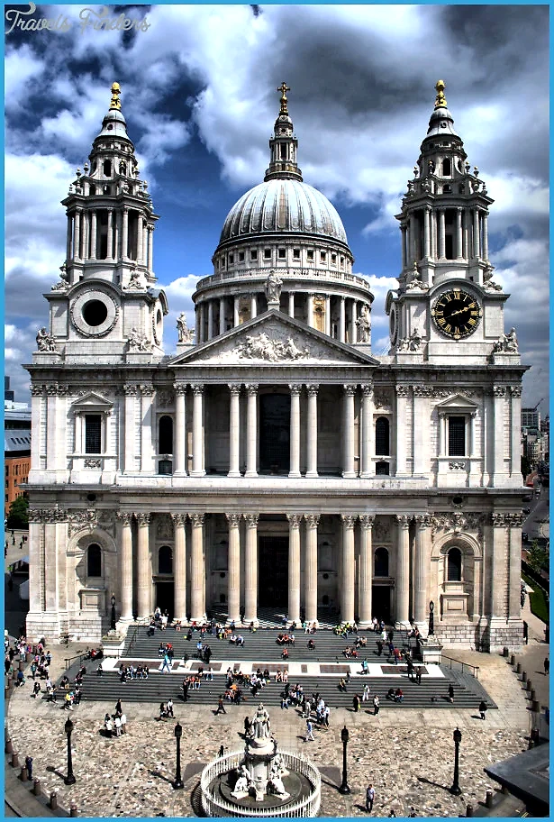 St. Paul's Katedral i London, et vartegn nævnt i løbsbeskrivelsen.