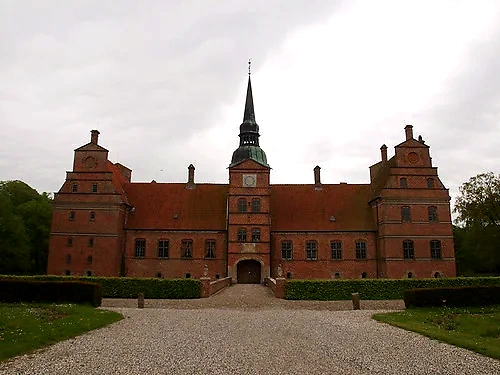 Rosenholm Slot, løbets placering.