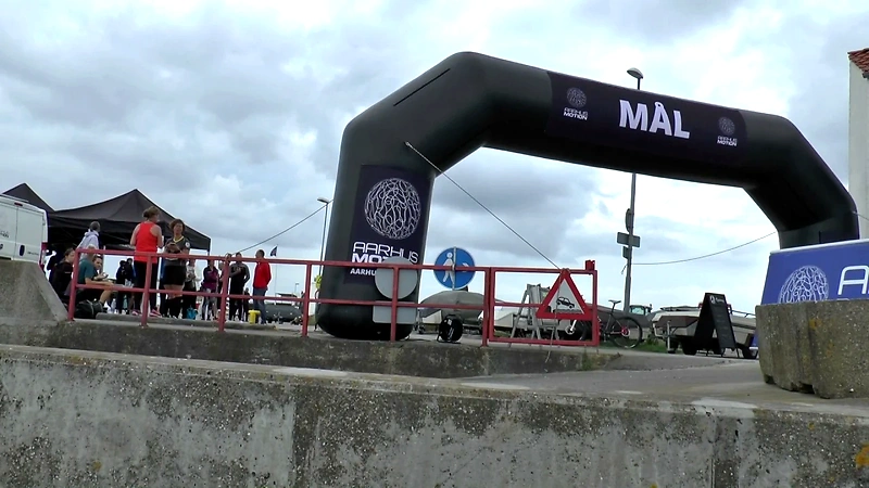 Tunø Løbet mål. Aarhus Motion sponsor.
