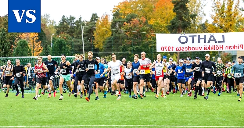 Running competition with many runners.