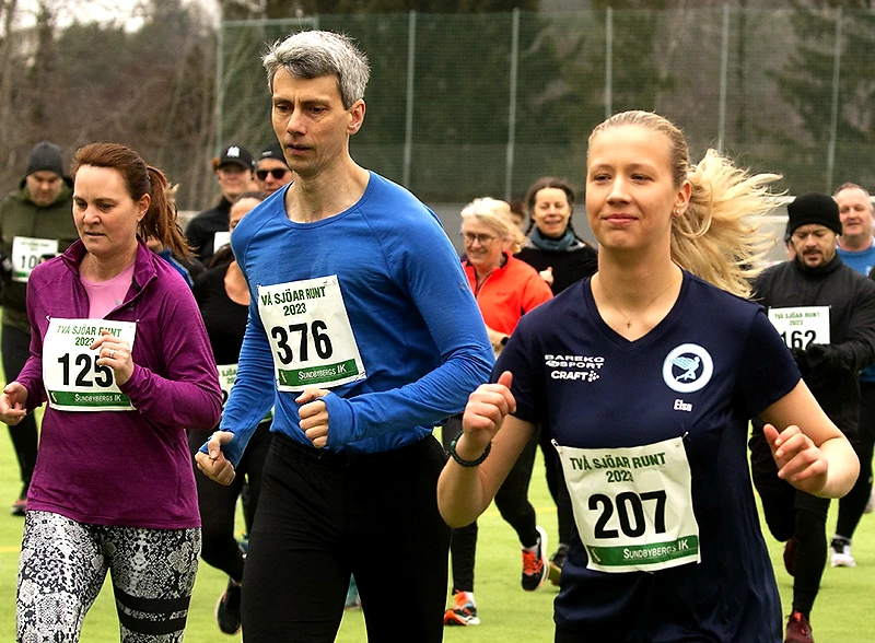 Löpare i Två Sjöar Runt-loppet.