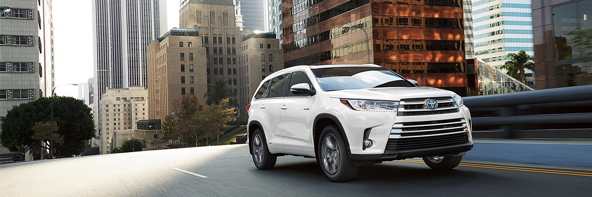 new toyota highlander-hybrid