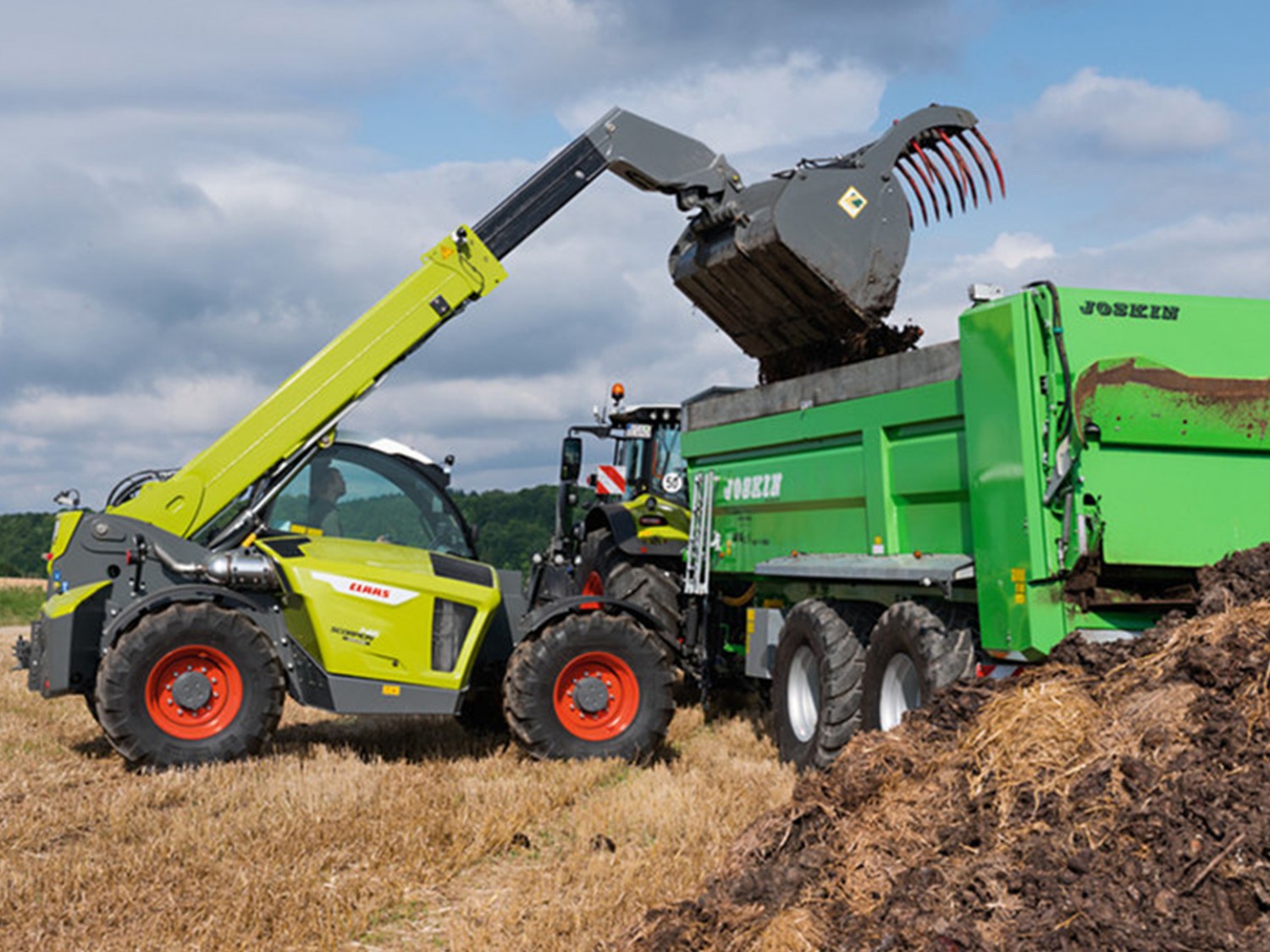 Transport and loading - Loading | Agrohof GROUP