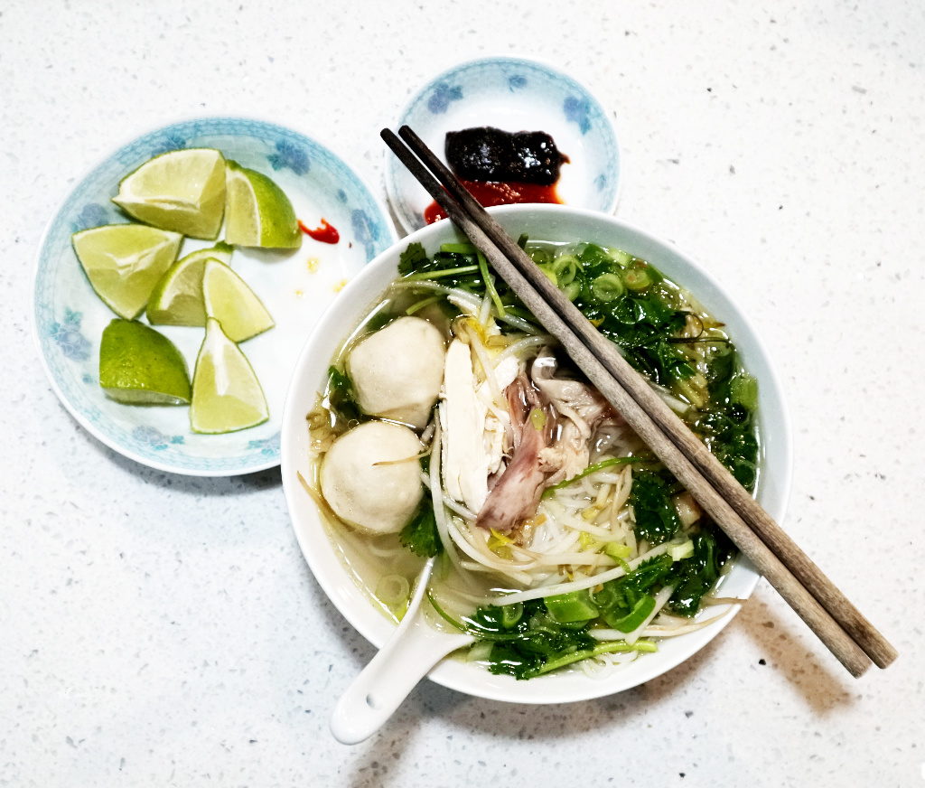pho noodle soup