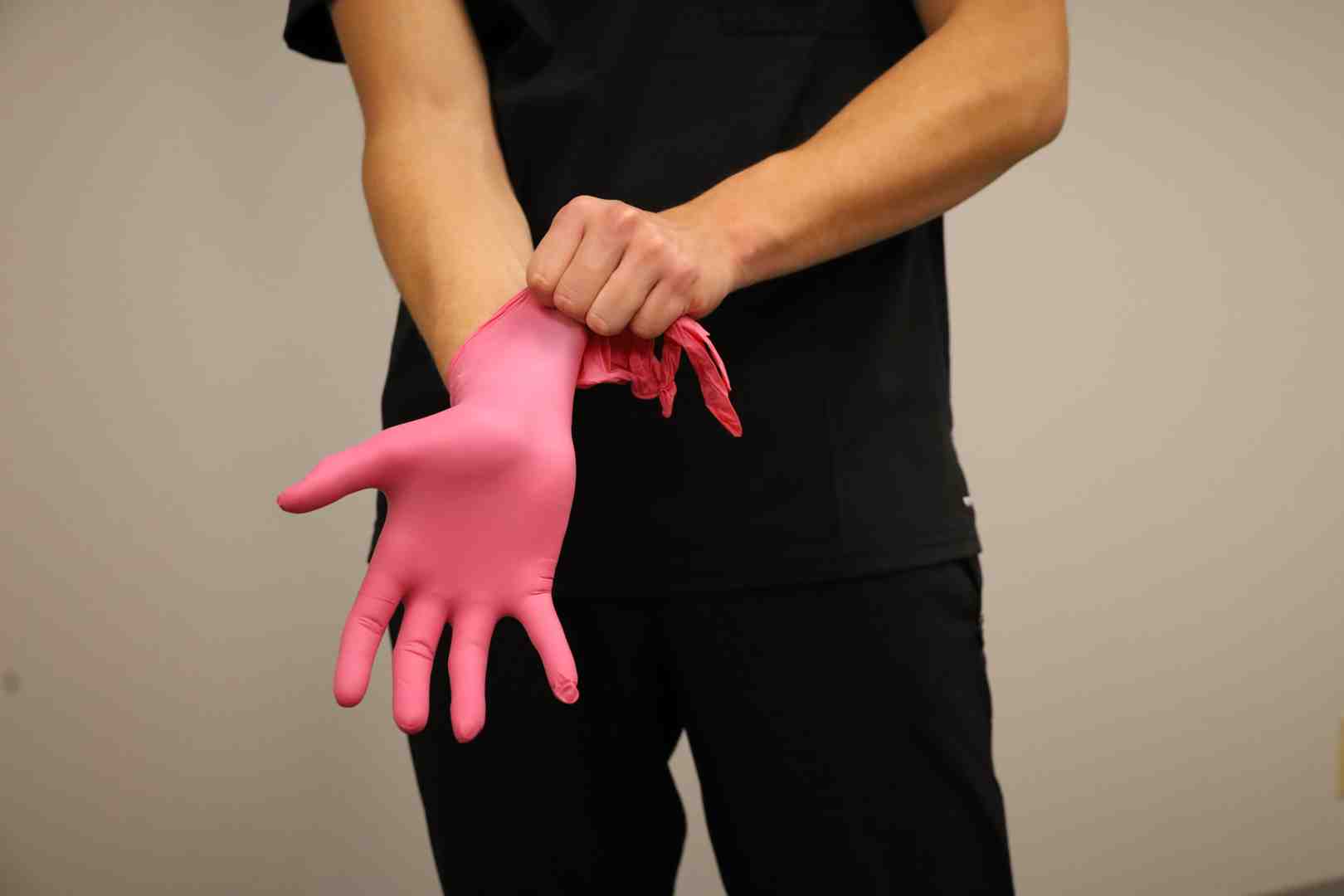 a healthcare worker with healthy hands wearing accelerator-free gloves - non latex exam gloves