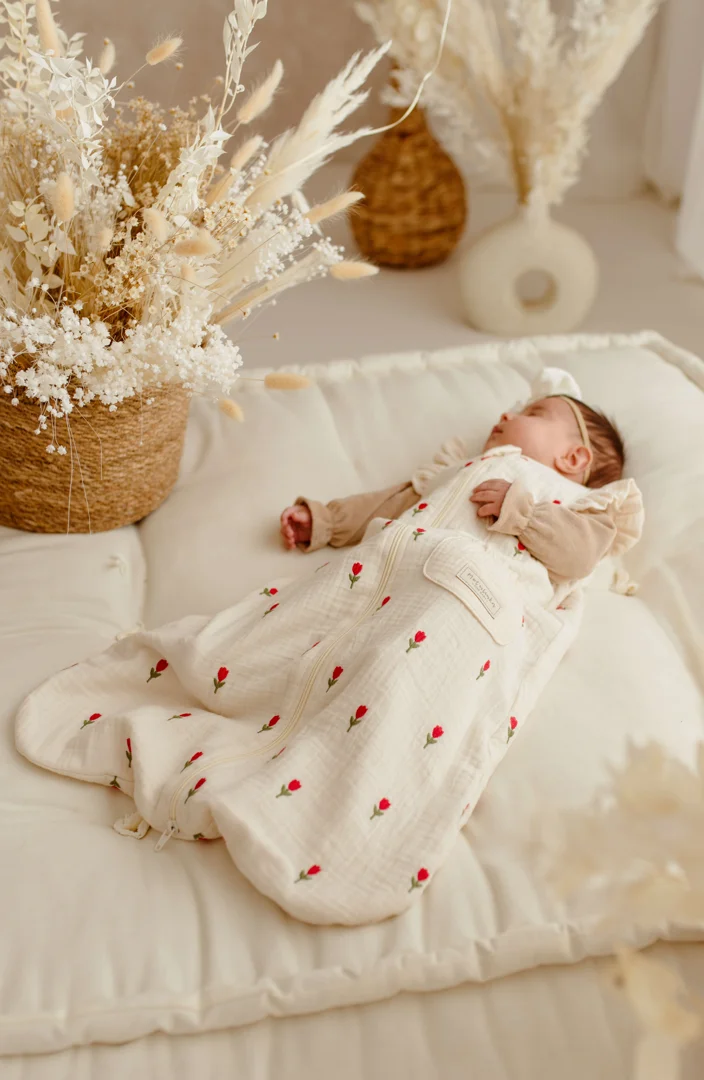 safe flat crib environment free of pillows and blankets safe flat crib environment free of pillows and blankets
