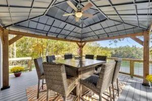 dog-friendly town square with water bowls and outdoor seating with dogs - dog friendly vacation spots