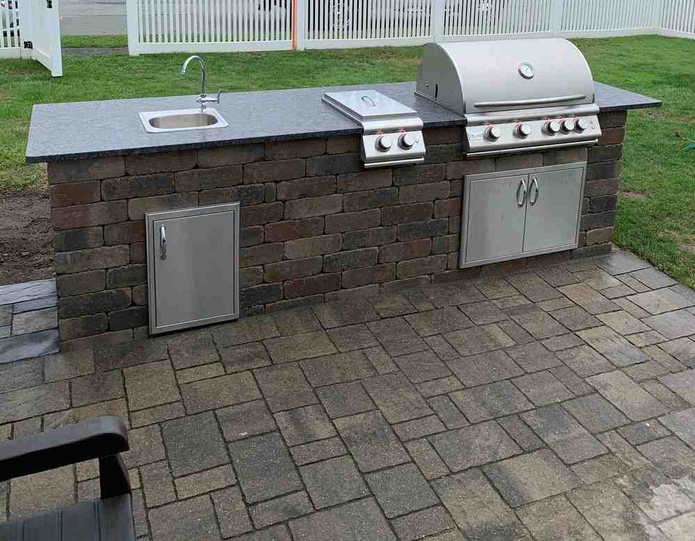 Outdoor Kitchen Design - custom outdoor kitchen