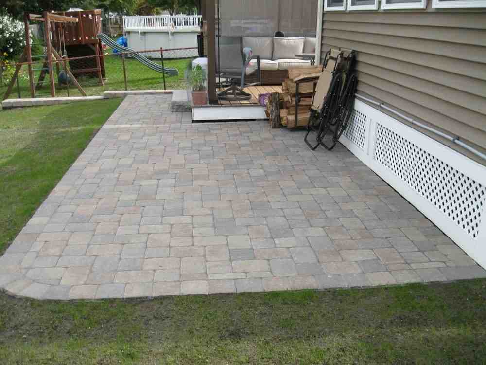 Comparing Concrete and Pavers - paver patio contractor