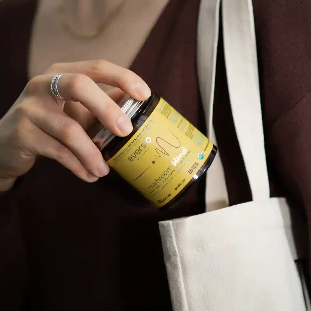 Eversio Wellness The Awaken Blend with Cordyceps, Lion's Mane, and Turkey Tail for athletic performance. Eversio Wellness The Awaken Blend with Cordyceps, Lion's Mane, and Turkey Tail for athletic performance.