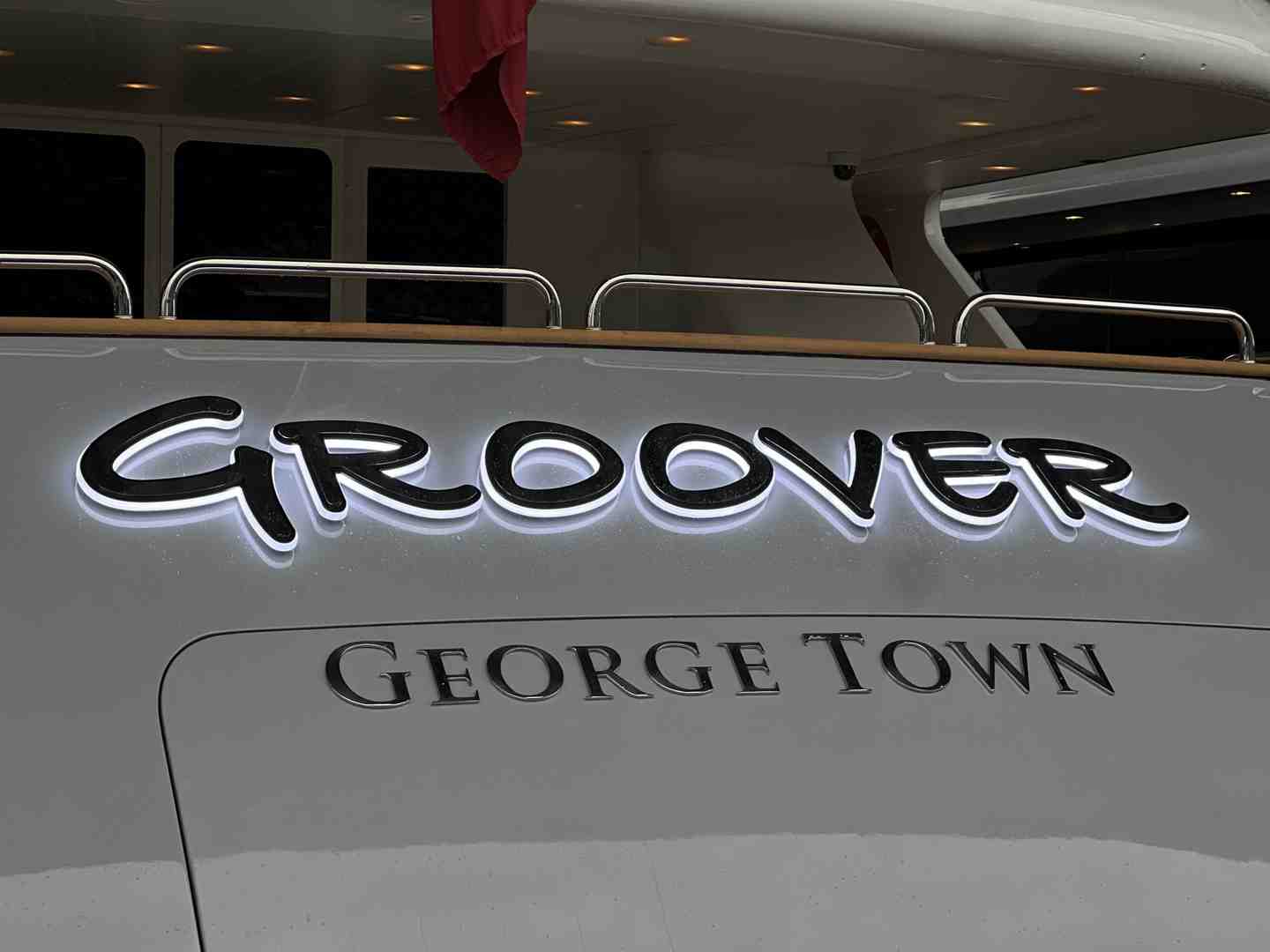 custom yacht signs
