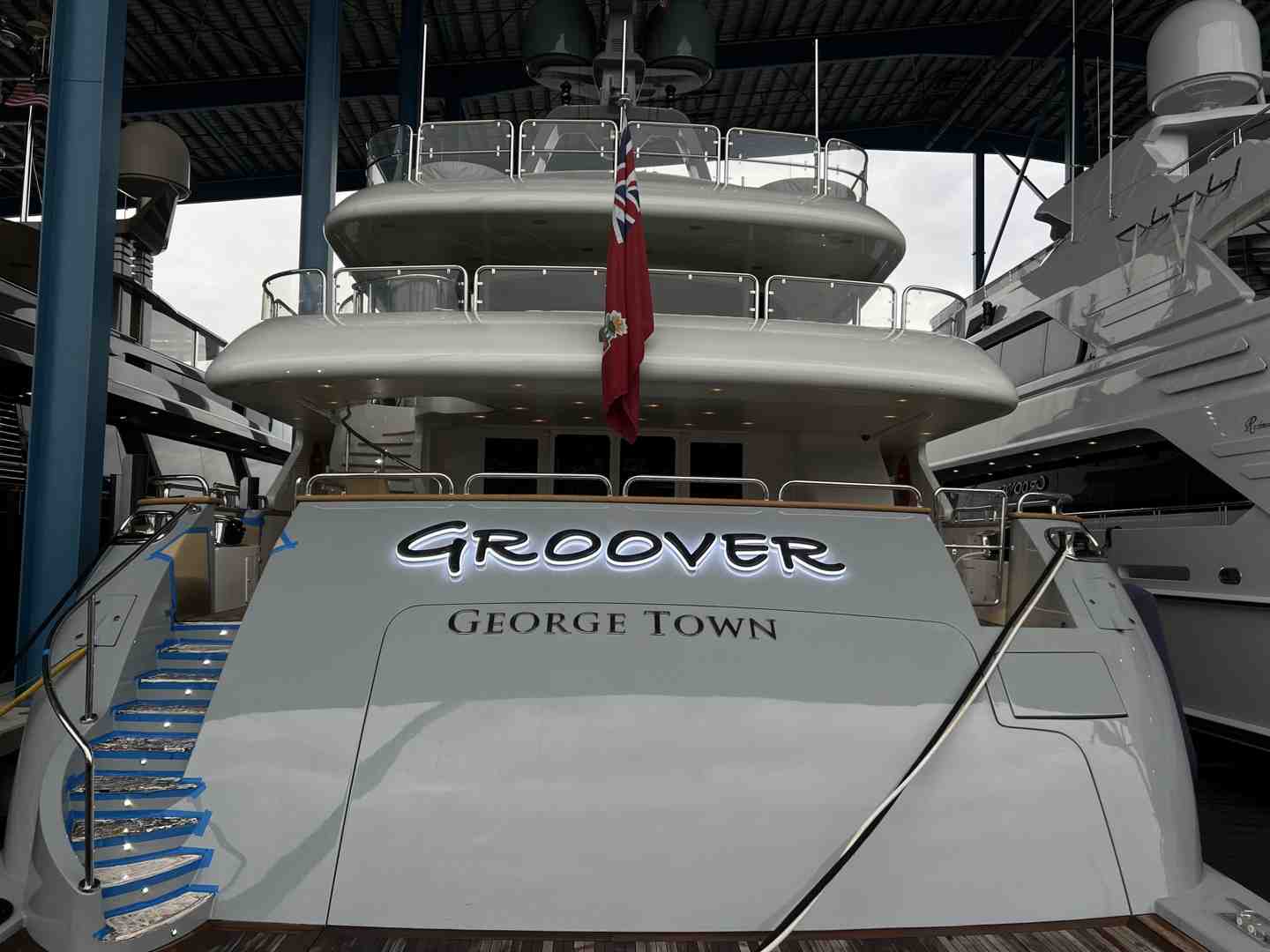 yacht sign installation
