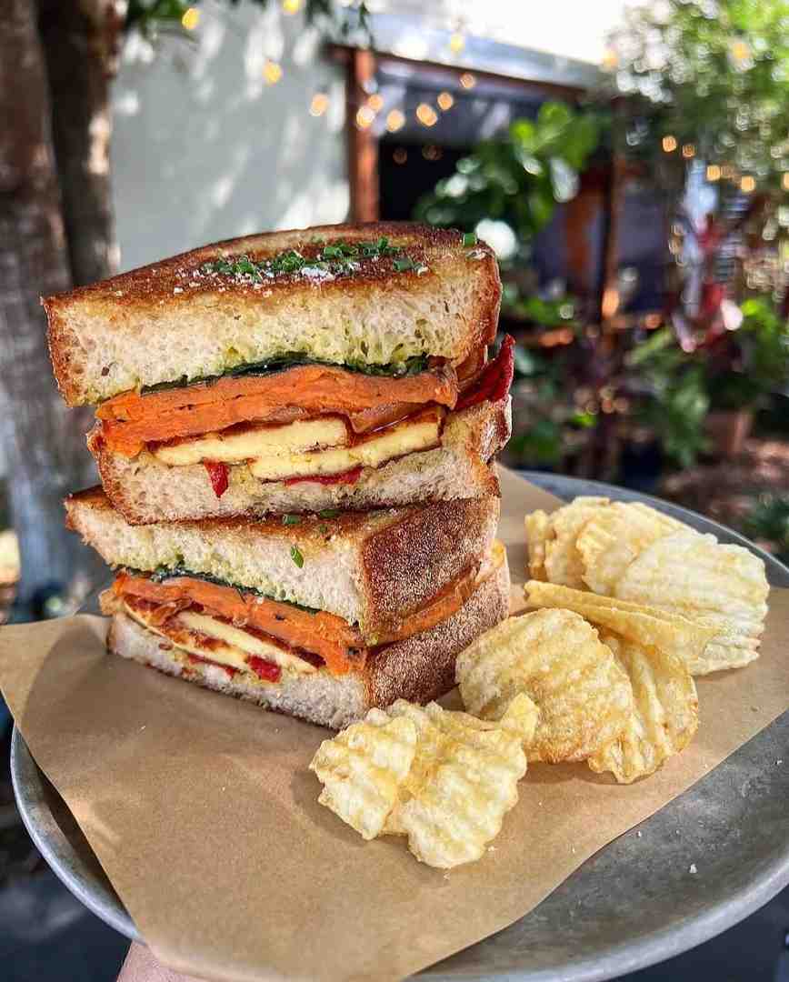 Image of the vibrant Veggie Sando
