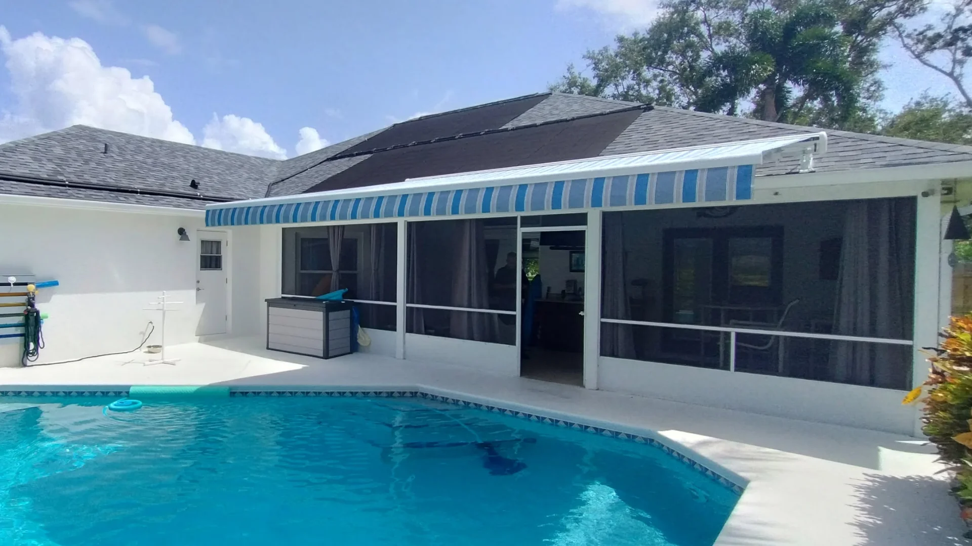 Residential shade project for an outdoor living area